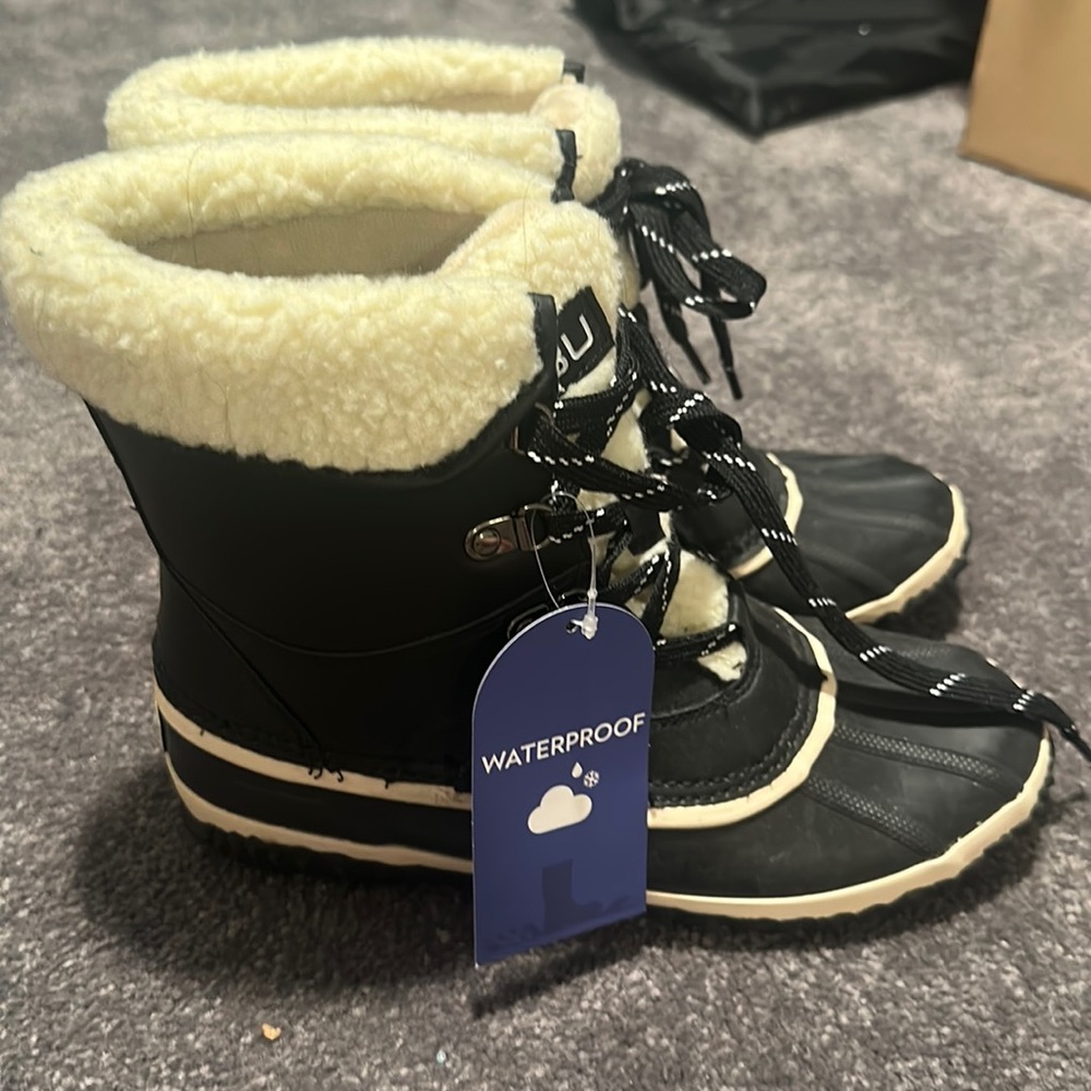 Women’s Waterproof Black Boots
